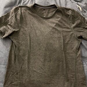 Ten thousands men’s workout top
